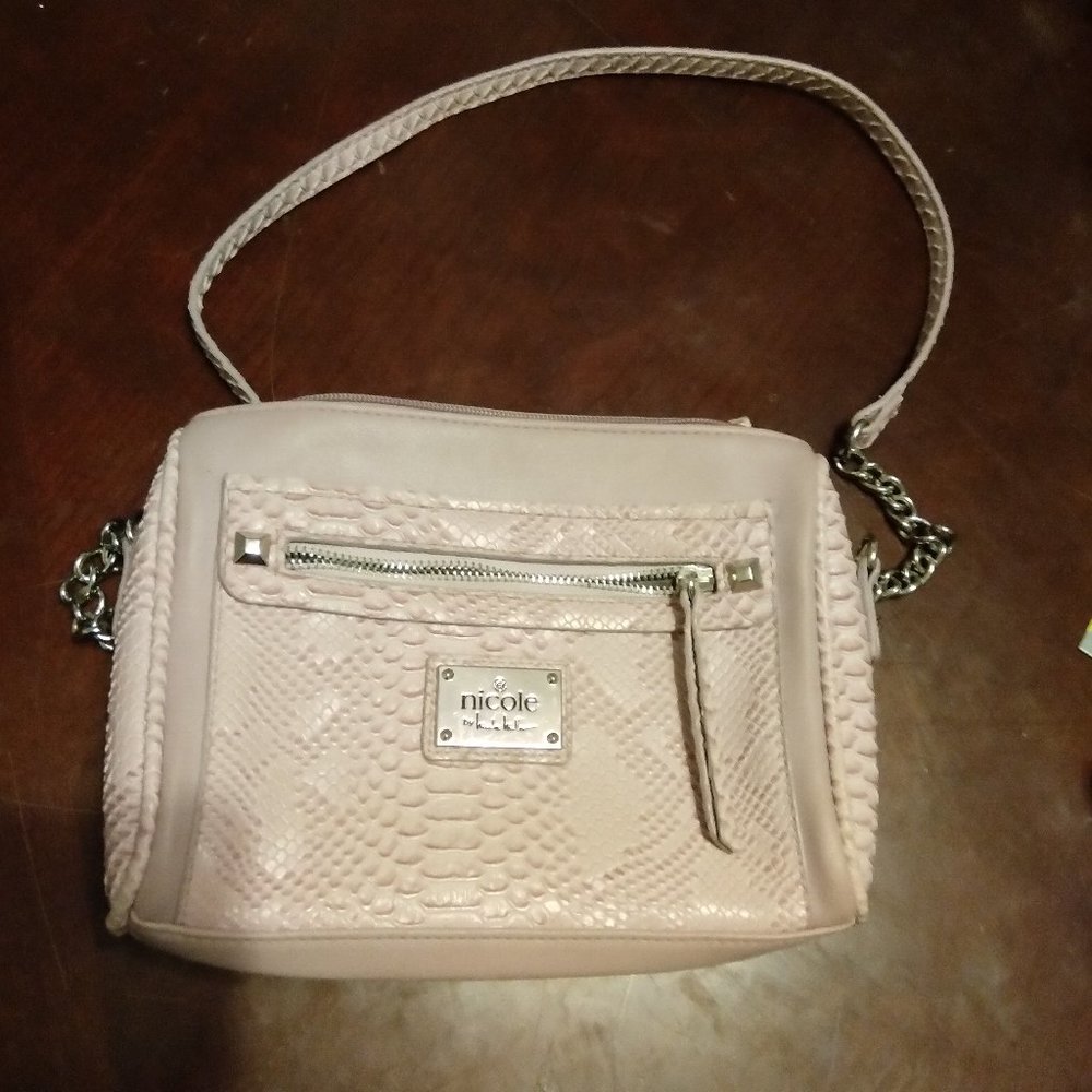 NICOLE SHOULDER BAG.... EUC
